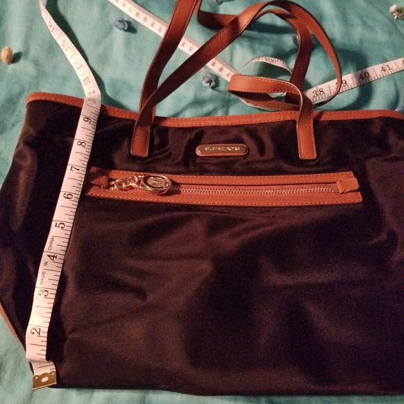 Michael Kors shoulder bag - Picture 2 of 4